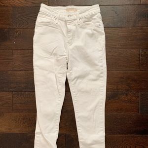 Women’s White Levi 721 High Rise Skinny Jeans